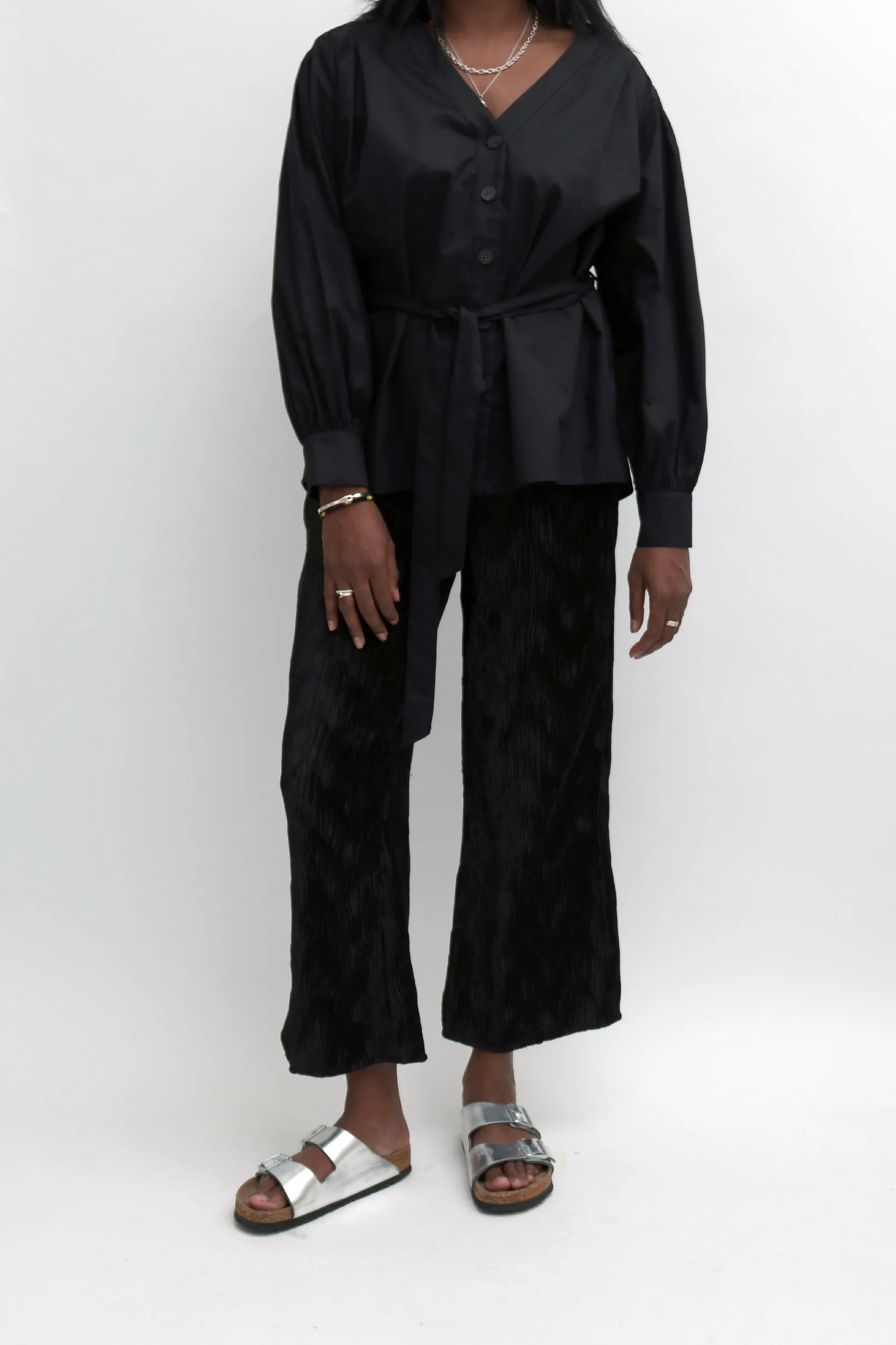 BUTTON FRONT TIE-WAIST BLOUSE