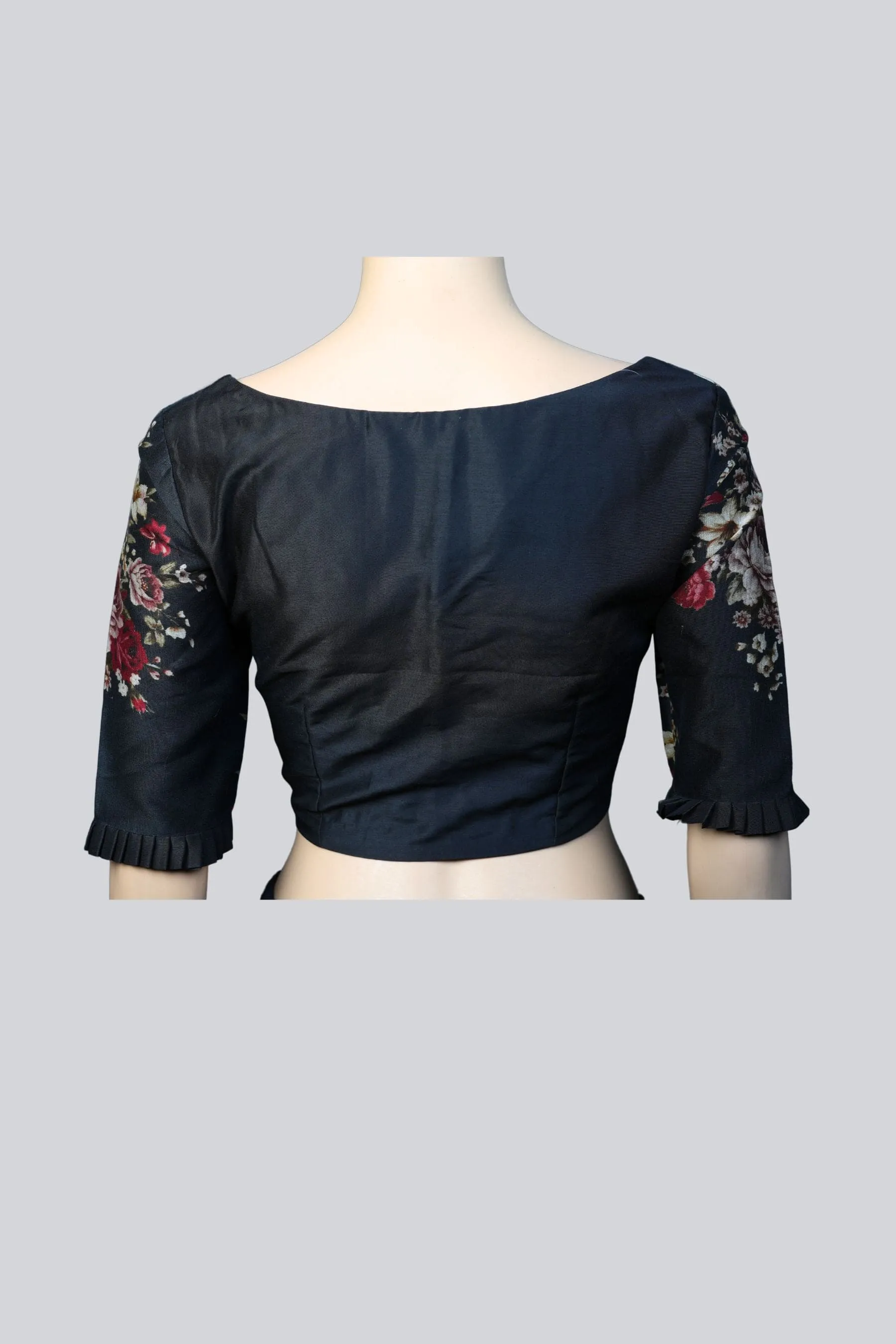 Chic Comfort: JCS Exclusive Digital Print Front Open Blouse in Soft Cotton