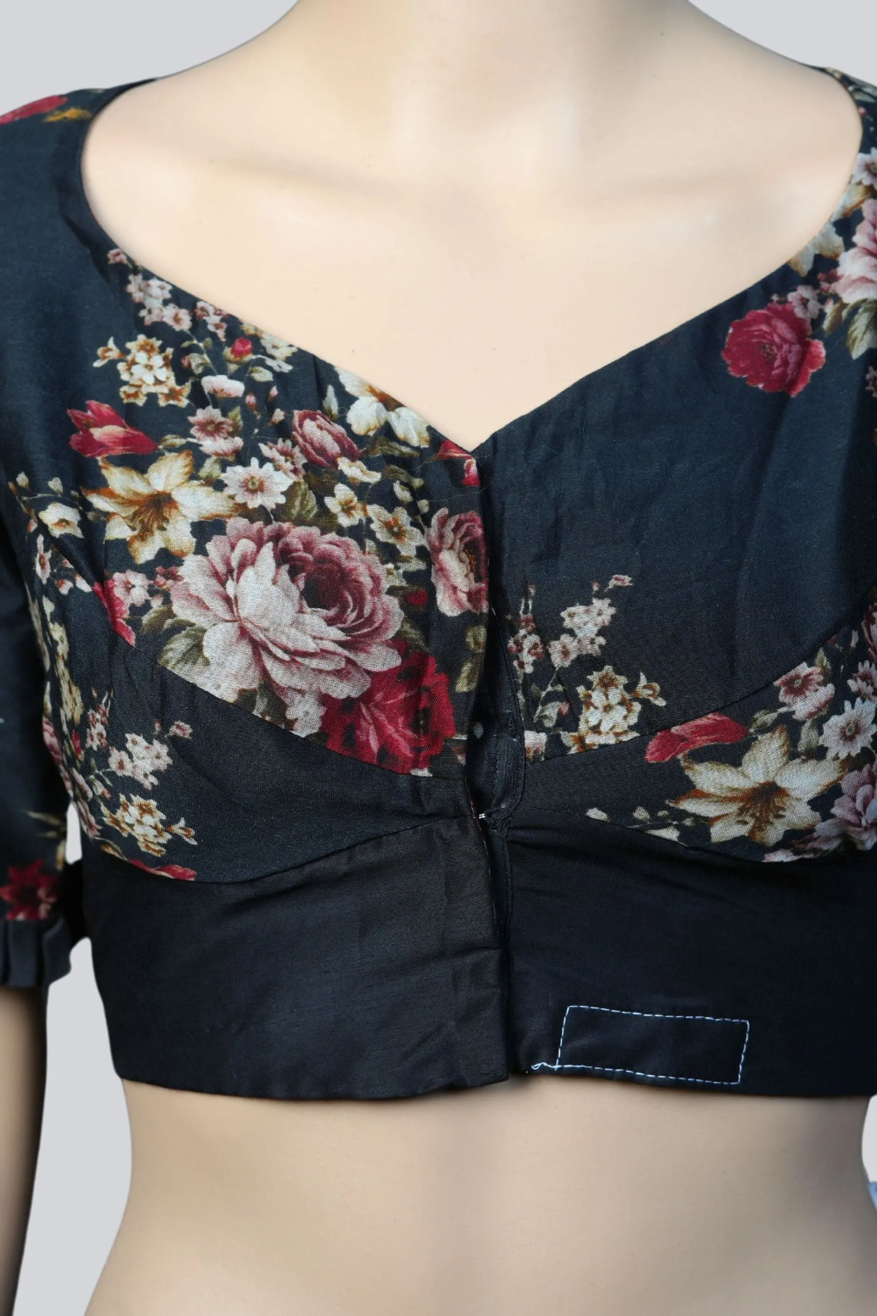 Chic Comfort: JCS Exclusive Digital Print Front Open Blouse in Soft Cotton