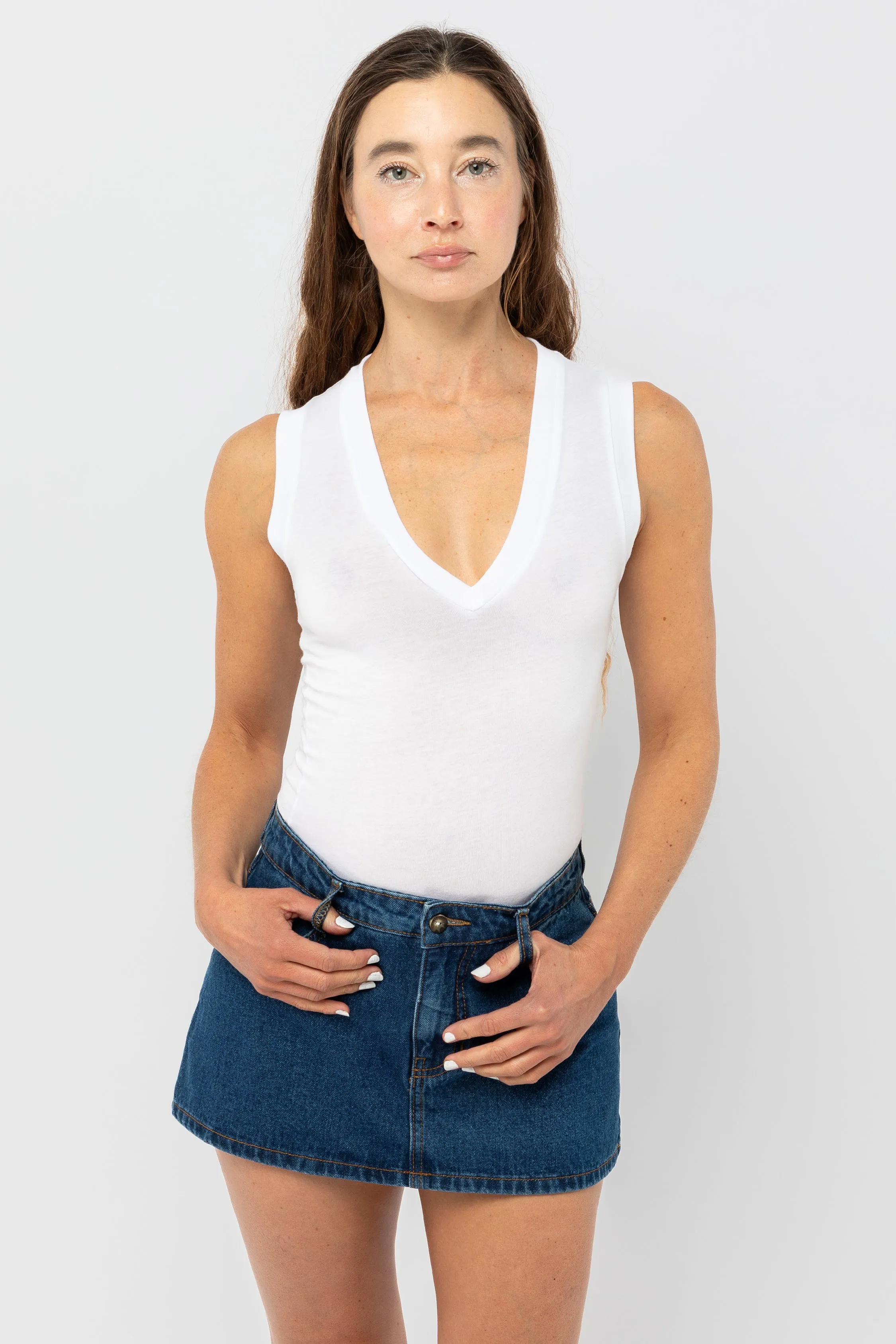 FF366 - Poly Cotton Sleeveless V Neck