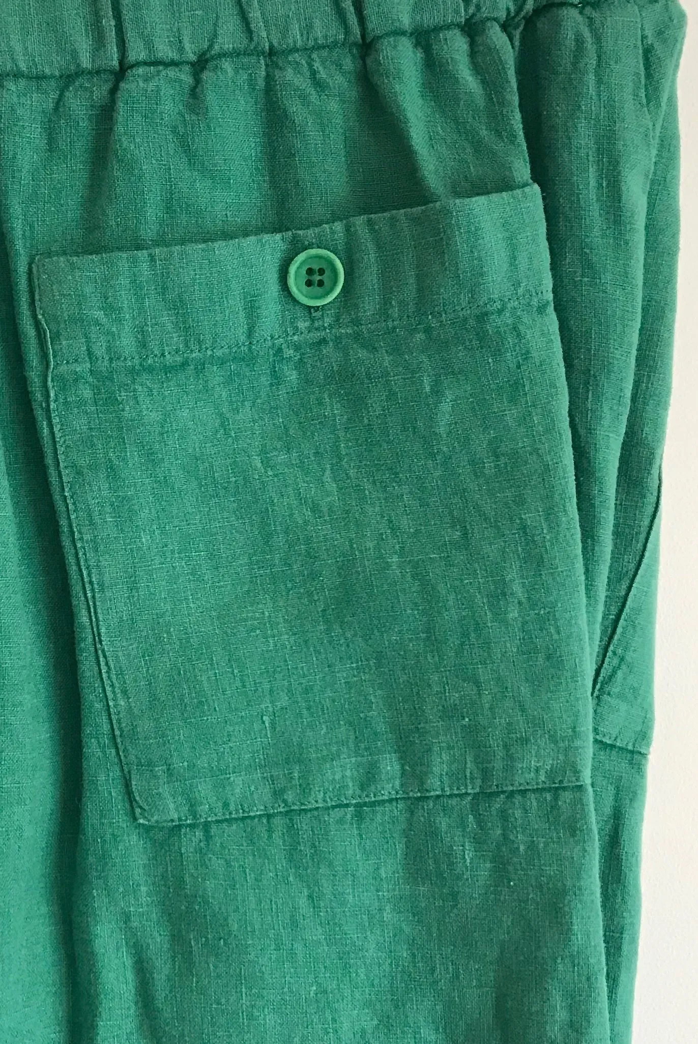 Hartford Sabine Linen Shorts in Green