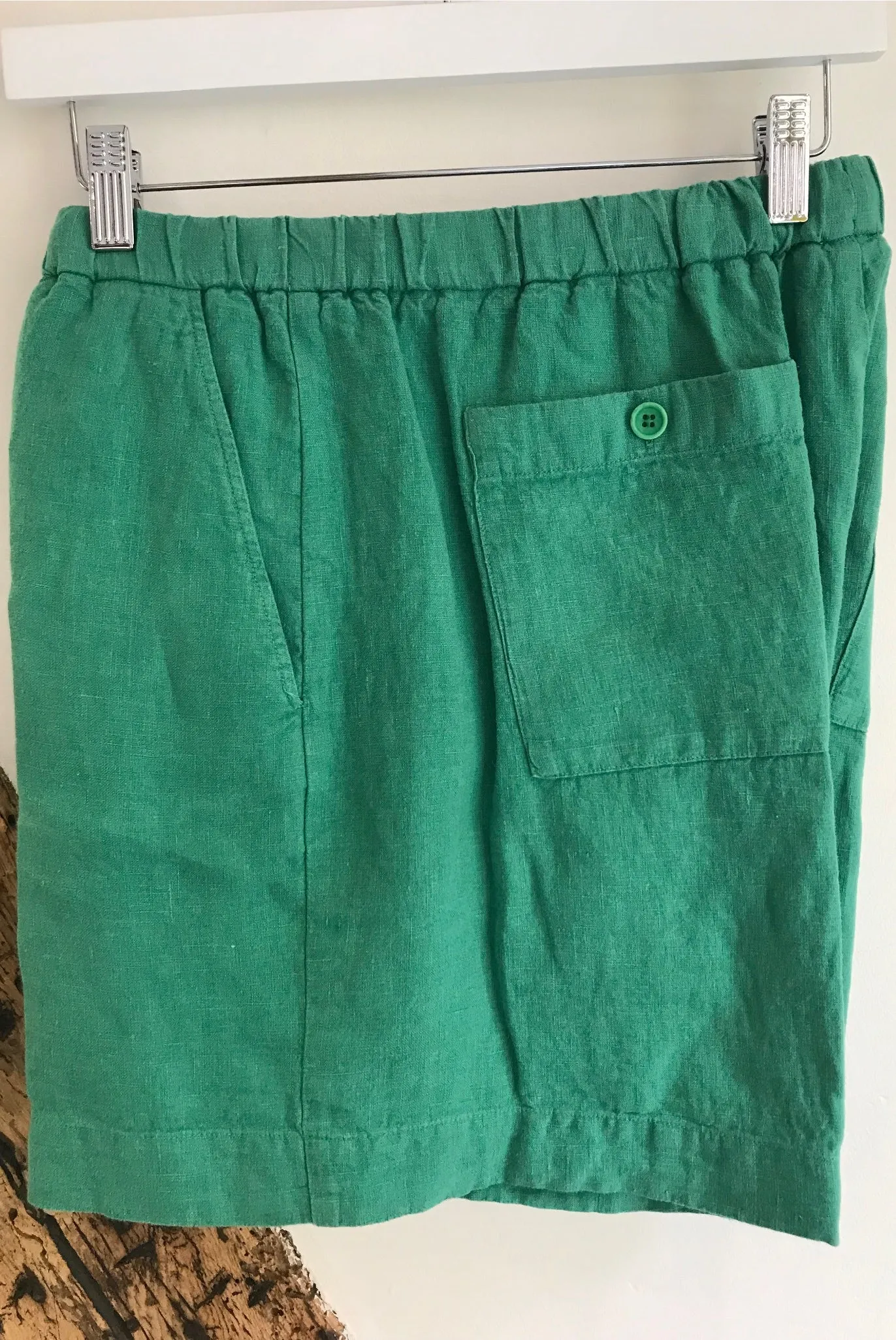 Hartford Sabine Linen Shorts in Green