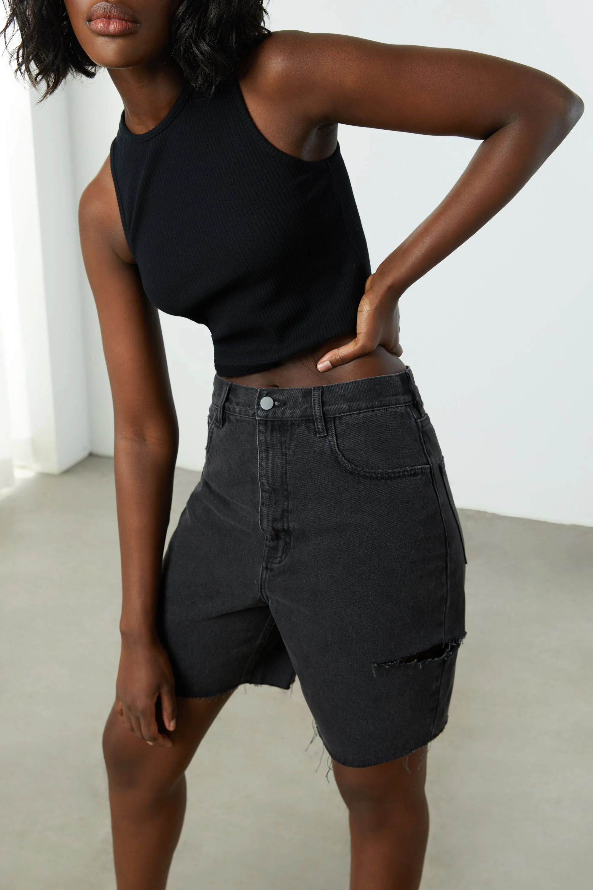LONG DENIM SHORT