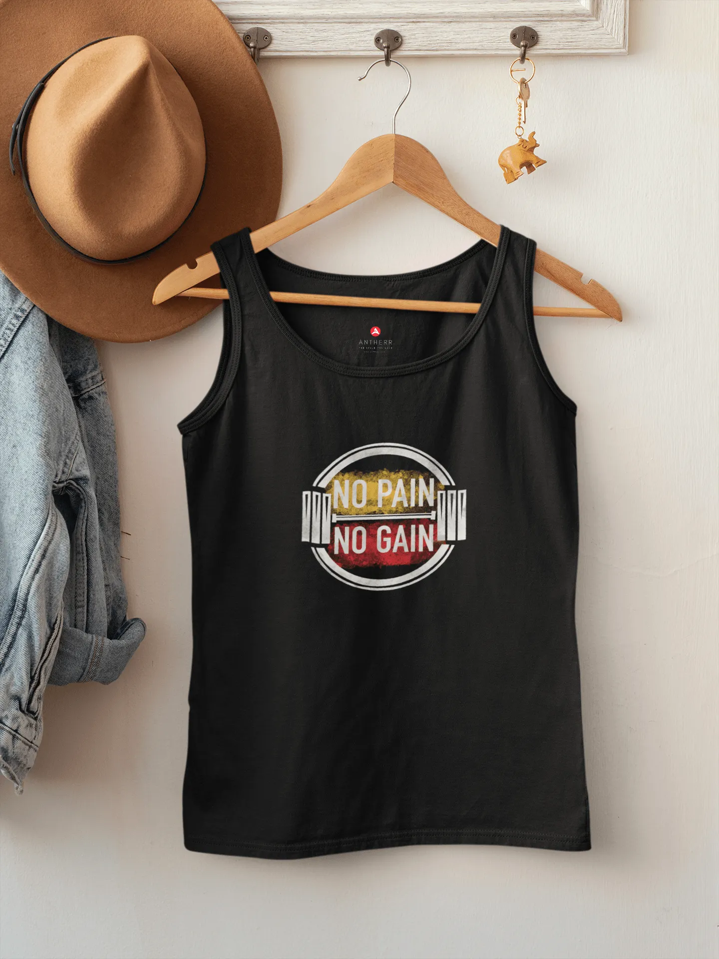 NO PAIN, NO GAIN: SLEEVELESS T-SHIRTS