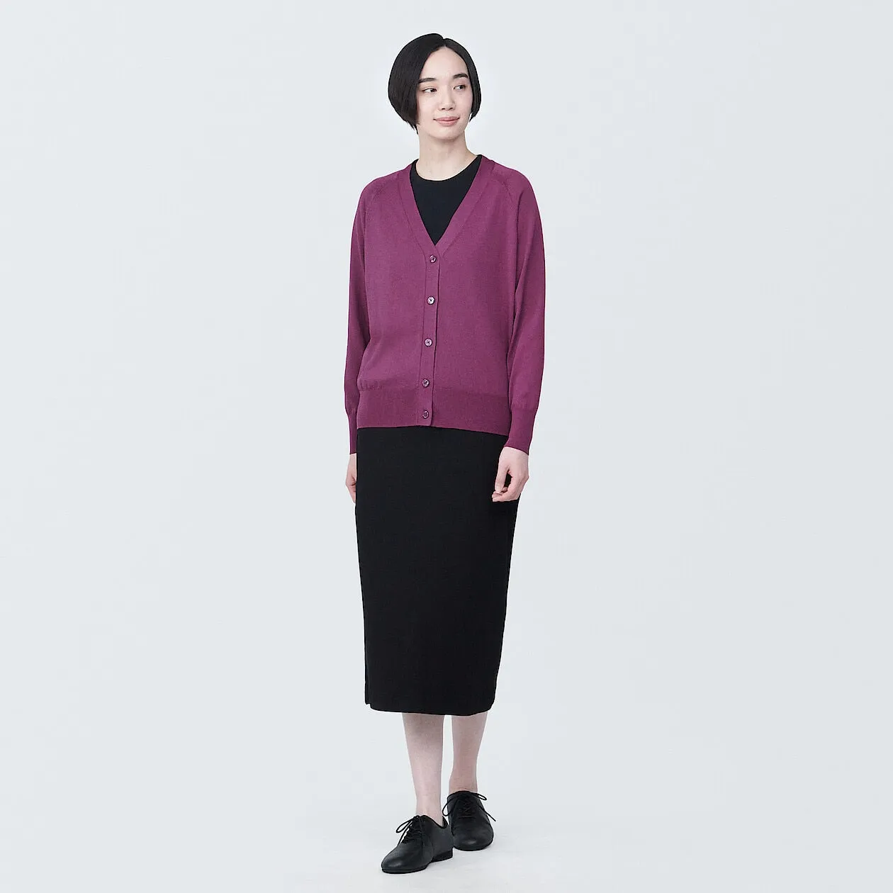 Shape-Keeping V-Neck Wide Cardigan