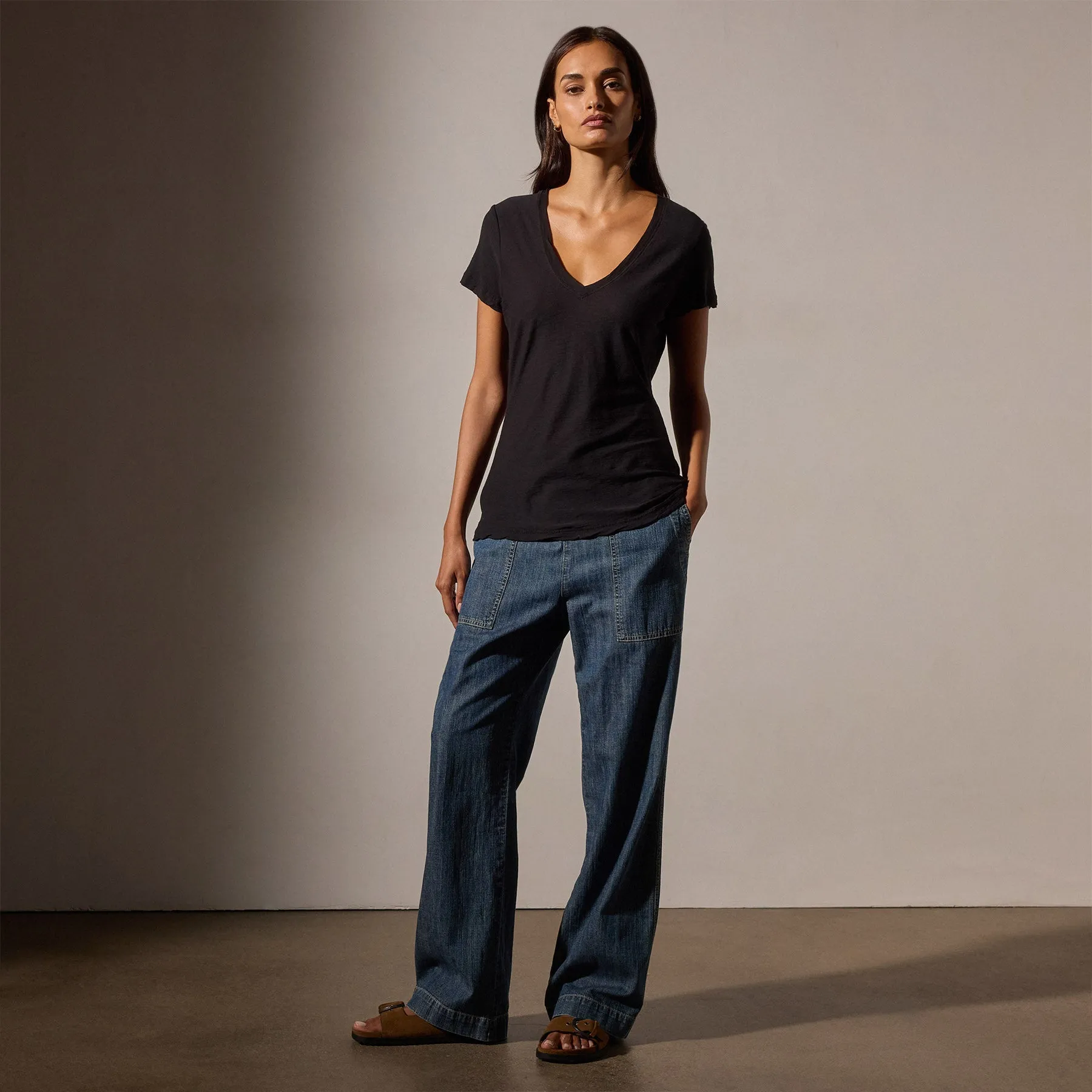 Sheer Slub Casual V Neck - Black